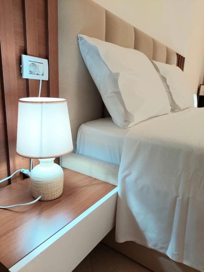 Elizabeth Apartments Himare Eksteriør bilde