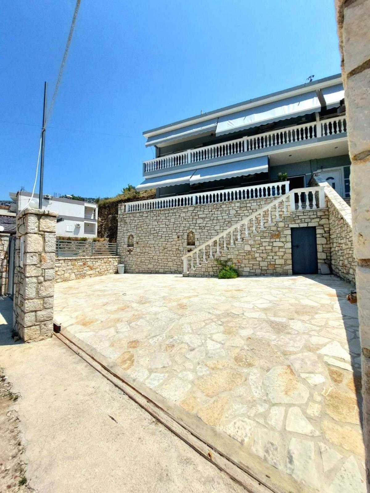 Elizabeth Apartments Himare Eksteriør bilde