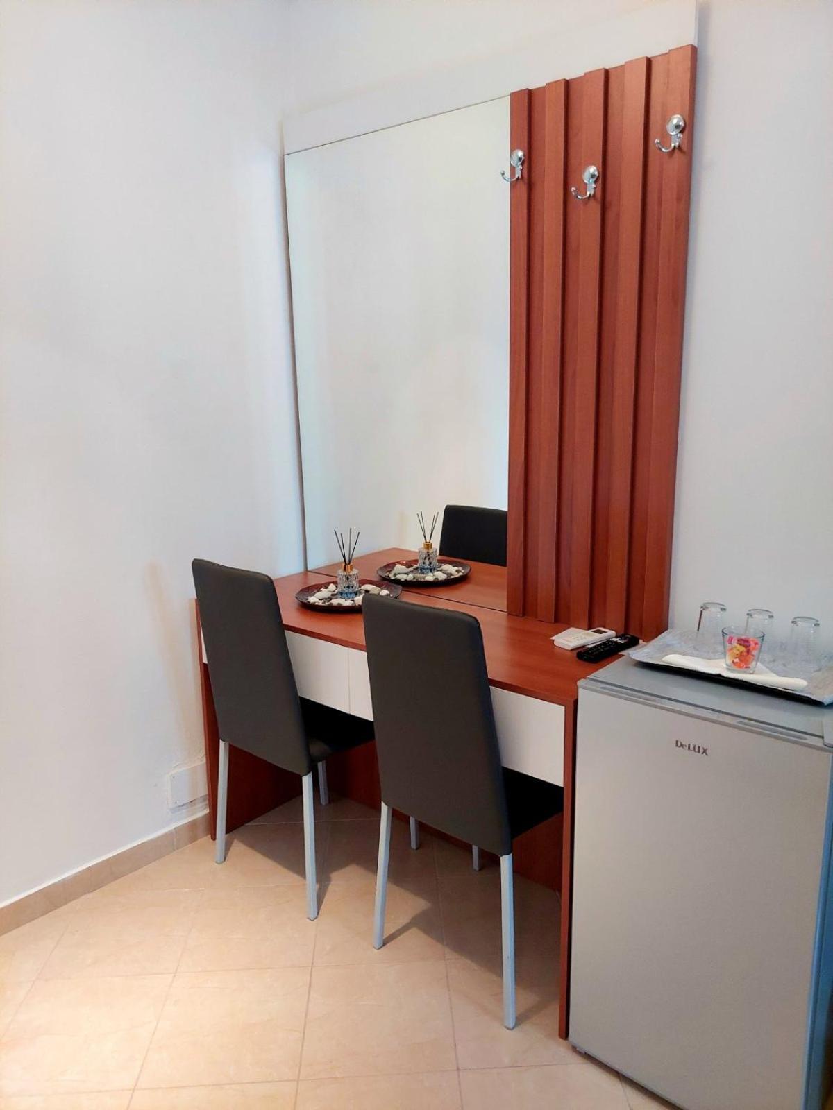 Elizabeth Apartments Himare Eksteriør bilde