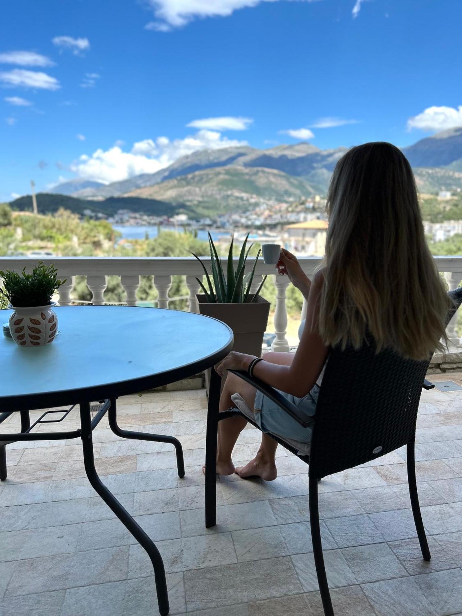 Elizabeth Apartments Himare Eksteriør bilde